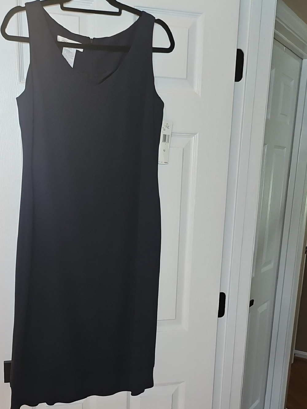 Jones New York Black Sleeveless Midi Dress